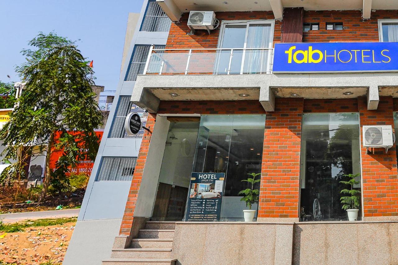 Fabhotel Unique Stay Нойда Экстерьер фото