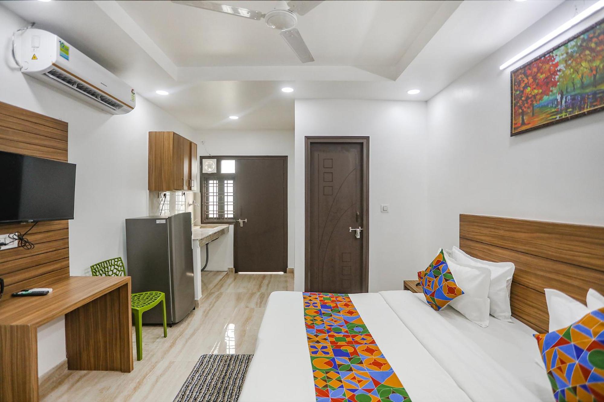 Fabhotel Unique Stay Нойда Экстерьер фото