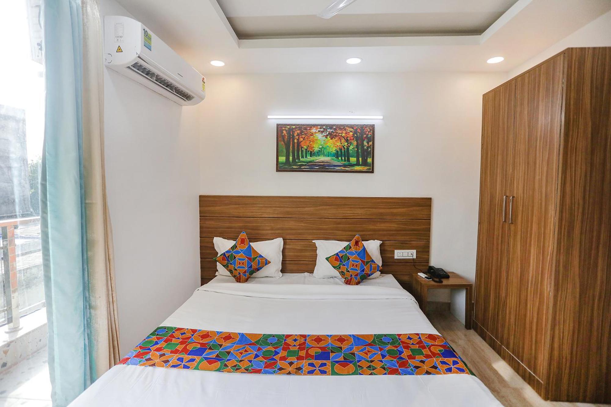 Fabhotel Unique Stay Нойда Экстерьер фото